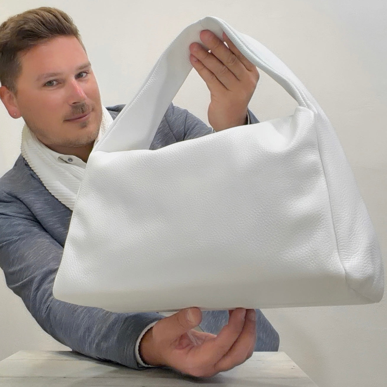ASTRA MAXI BAG
