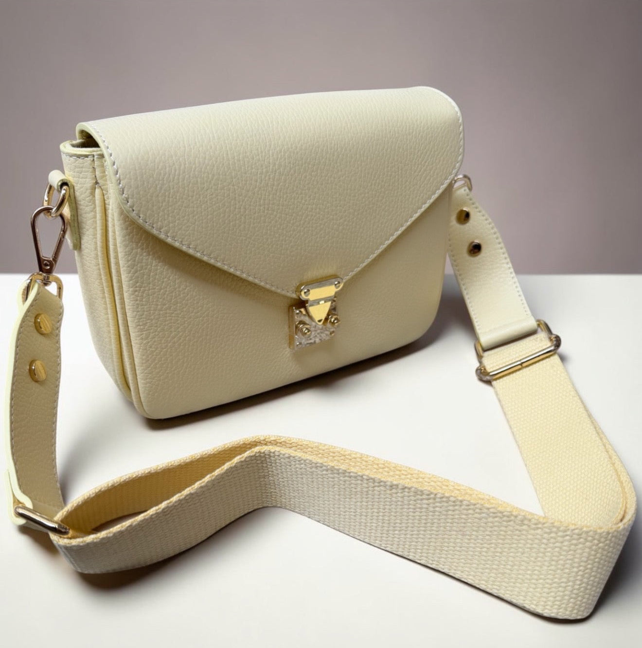 GAIA LUXURY BAG