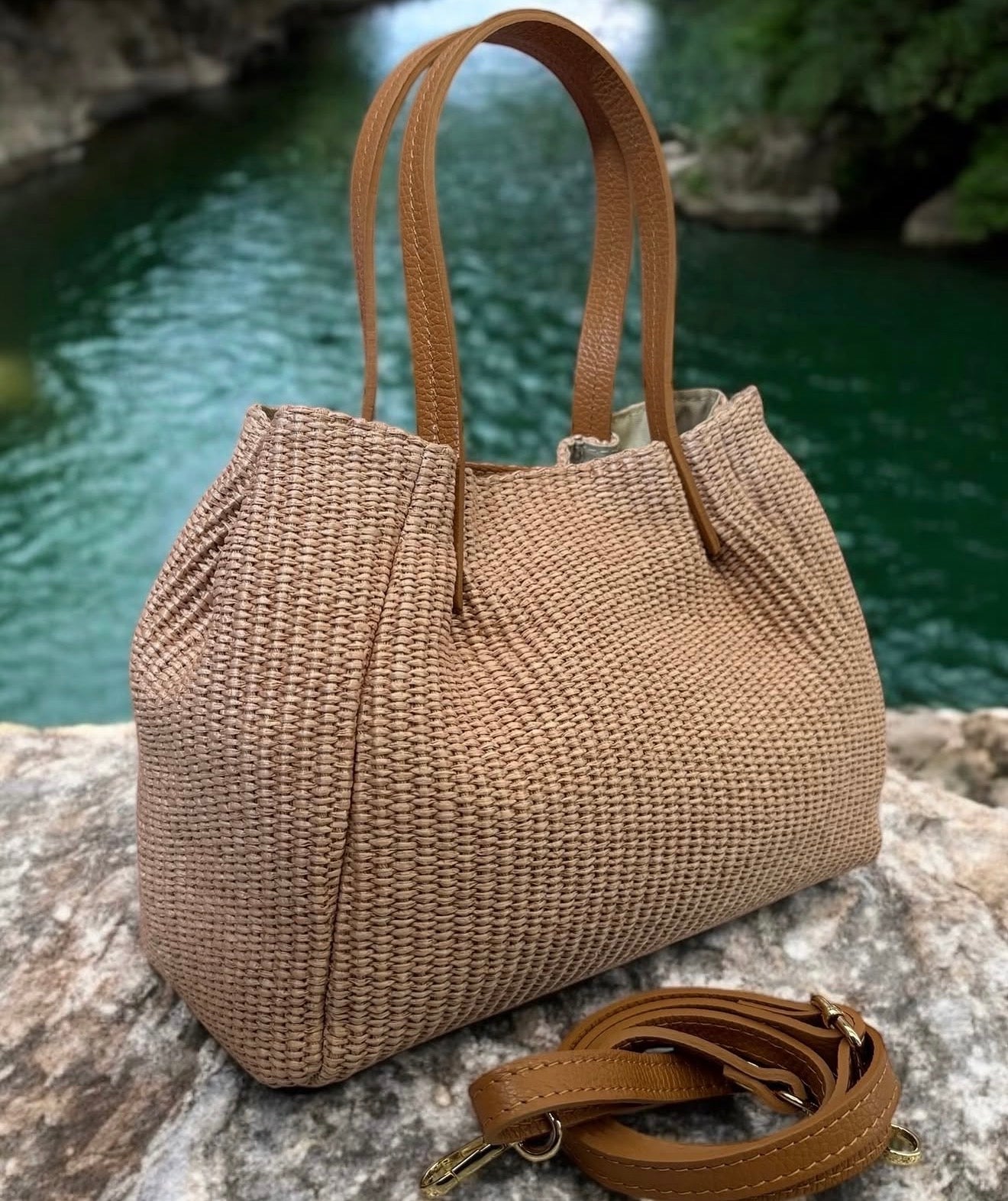 ISLA LUXURY BAG